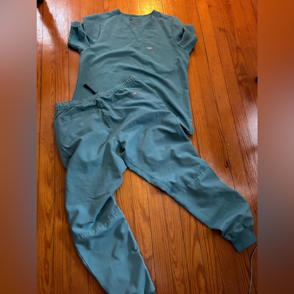 Figs Mens Hydrogreen Scrub set